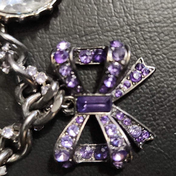 Vera Wang charm bracelet - Picture 2 of 3